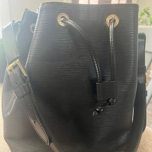 Louis Vuitton epi leather noe